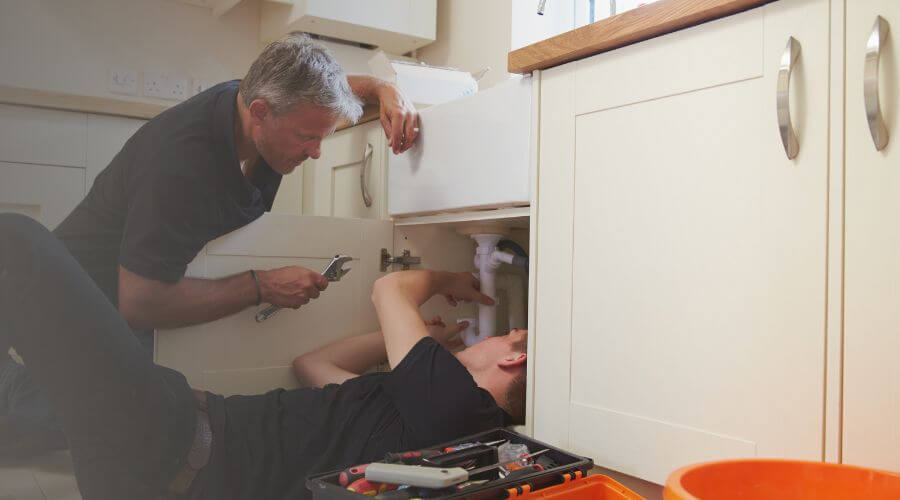 Professional burst pipe repair services in Hazleton, IA